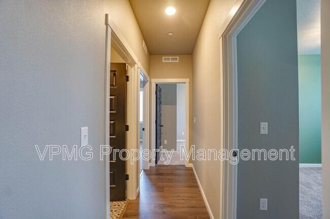 Foto del edificio - 604 NW 25th Wy