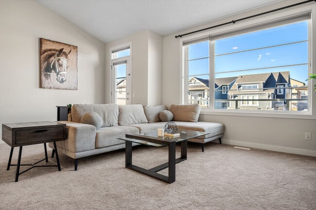 Photo du bâtiment - 89 Sage Bluff Rise NW