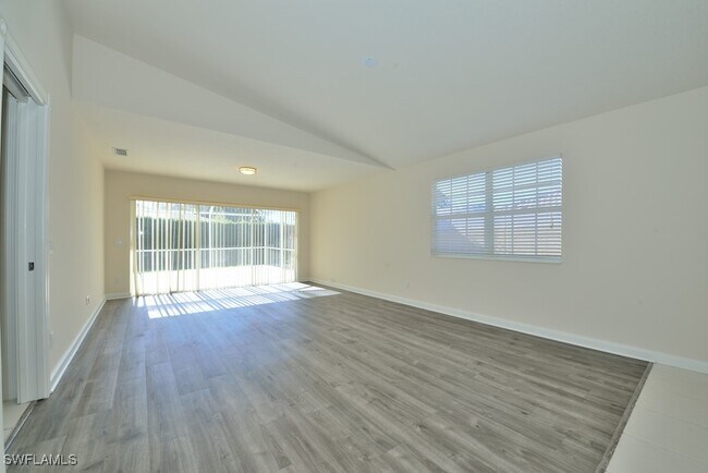 Building Photo - 4824 Lasqueti Way