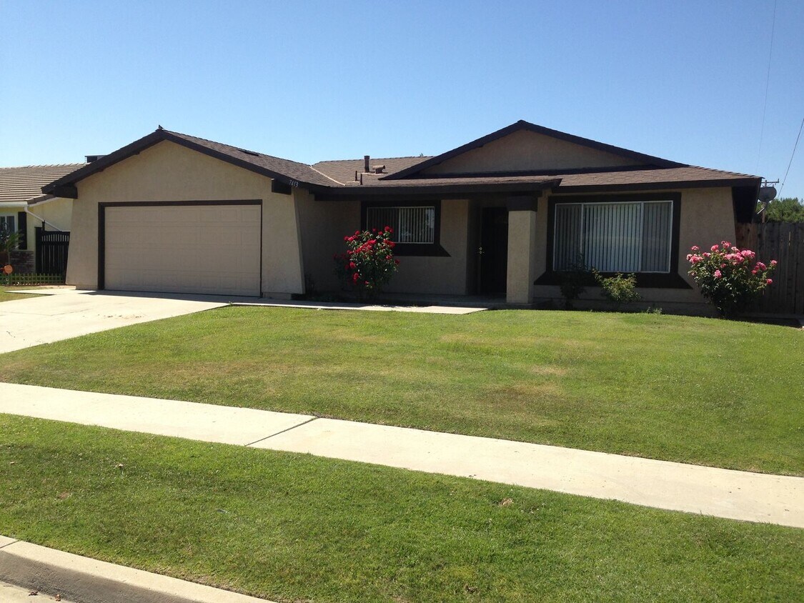 Foto principal - 7413 Cedarcrest Ave
