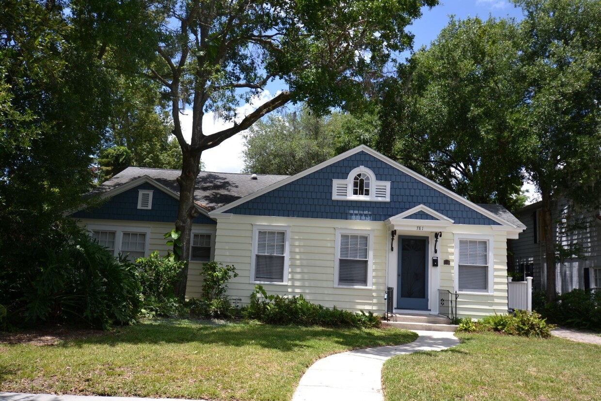 Foto principal - 4 BR Home only 2 blocks from Lake Eola Par...