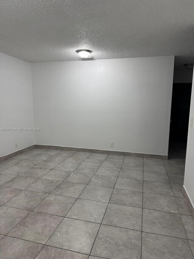 Foto del edificio - 1746 3rd Ave N