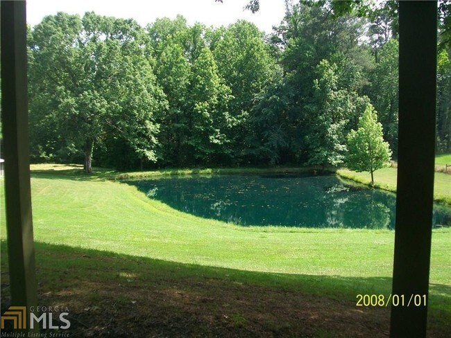 Foto del edificio - 126 Lakes Dr