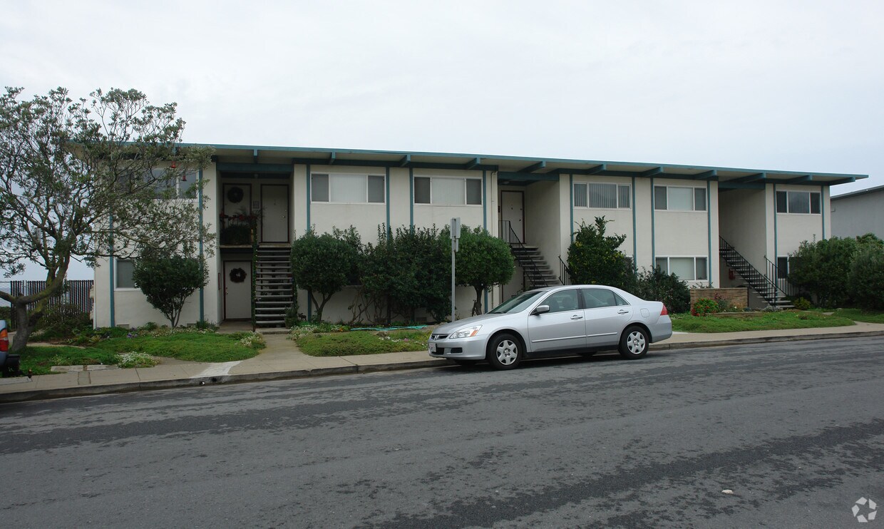 Foto del edificio - 330 Esplanade Ave