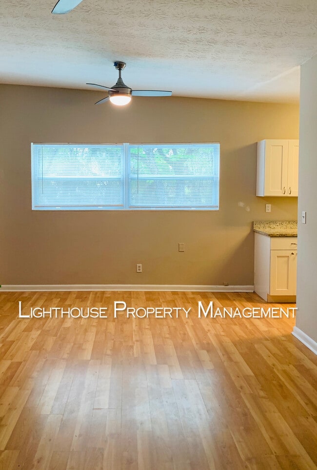 Foto del edificio - Beautifully Remodeled 3-Bedroom Home in Desirable Arlington!