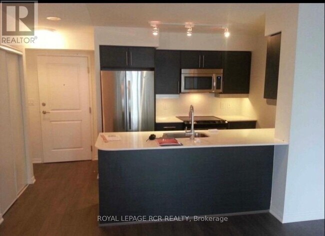 Building Photo - 38 Grand Magazine St