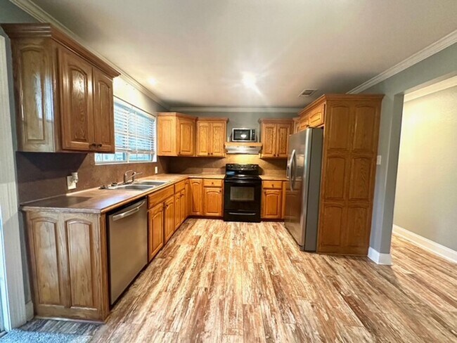 Foto del edificio - 37222 Miller Rd