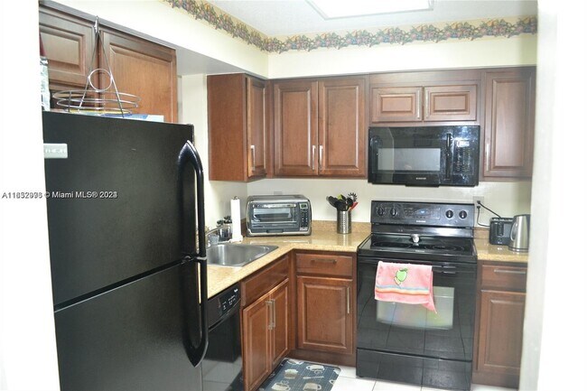 Building Photo - 480 NW 76th Ave