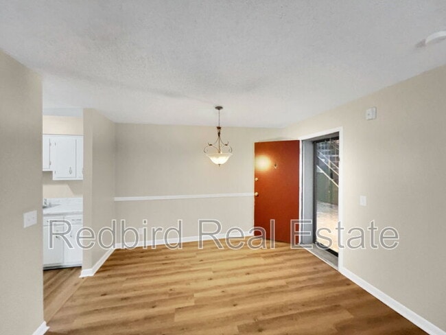 Building Photo - 2929 Selena Dr