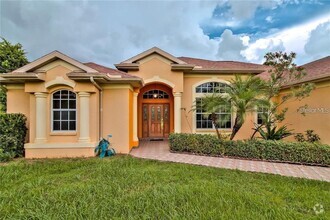 Building Photo - 1424 S Cranberry Blvd