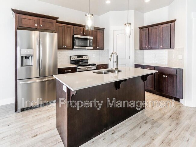 Building Photo - 4863 Spire Wy