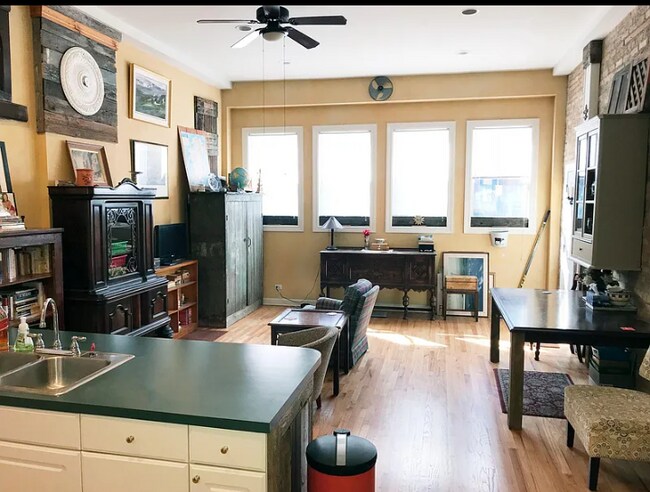 Great Room - 2857 N Damen Ave