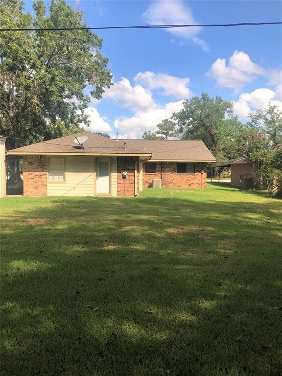 609 Ross St, Dayton, TX 77535 House Rental in Dayton, TX