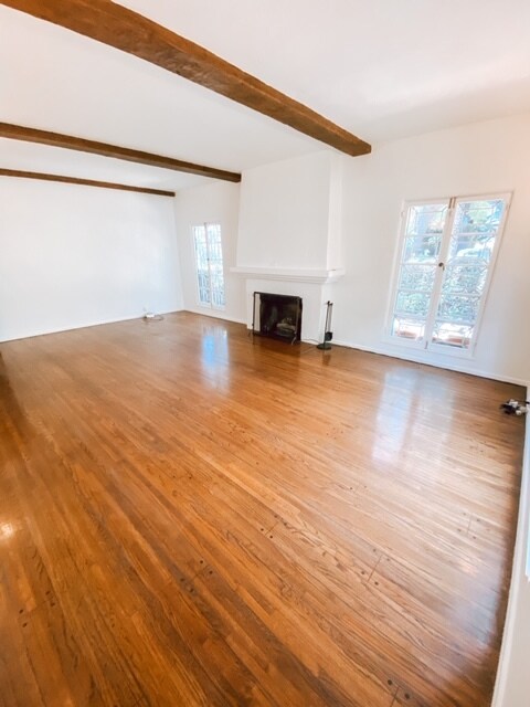 Building Photo - 1440 N Hayworth Ave