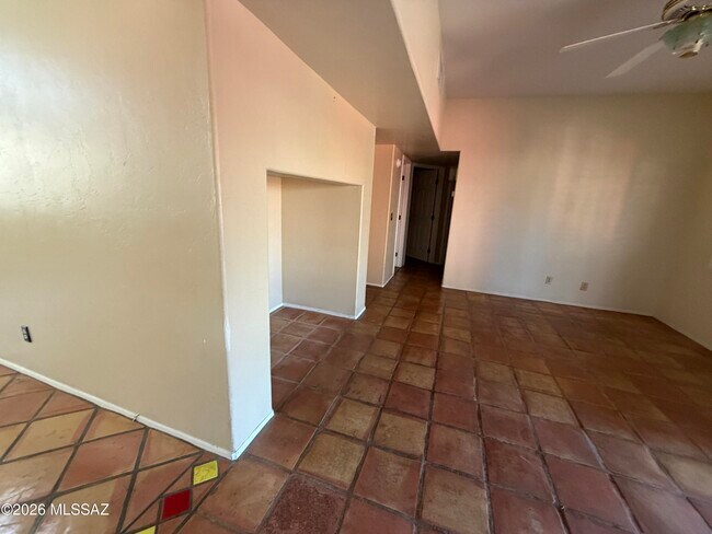 Building Photo - 3777 N Camino Leamaria