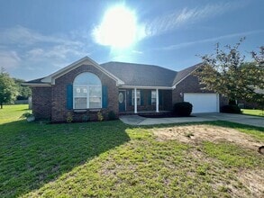 Building Photo - 1875 Escallonia Dr