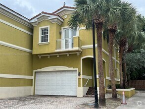 Building Photo - 3151 SW 47th St