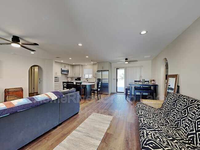 Building Photo - 3911 Brookside Dr