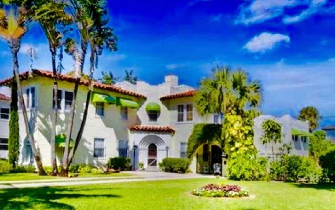 Primary Photo - 221 Monroe Dr