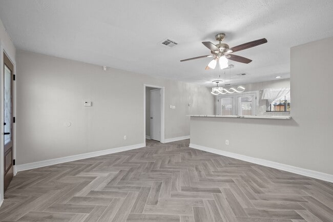 Building Photo - 6639 Indian Falls Dr