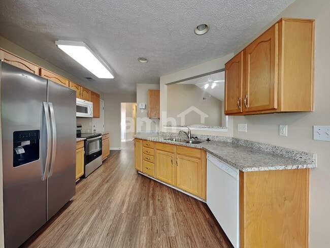 Building Photo - 2517 Kanlow Dr