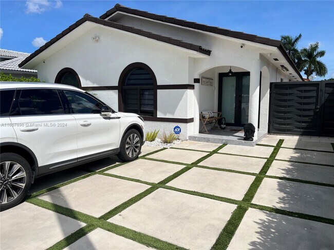Foto del edificio - 7801 W 30th Ln