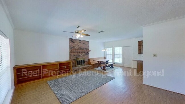 Building Photo - 1506 River Hill Dr