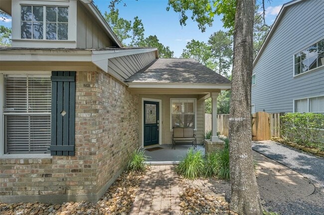 Building Photo - 24 E New Avery Pl