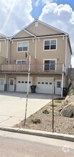 Building Photo - 247 Reno Dr