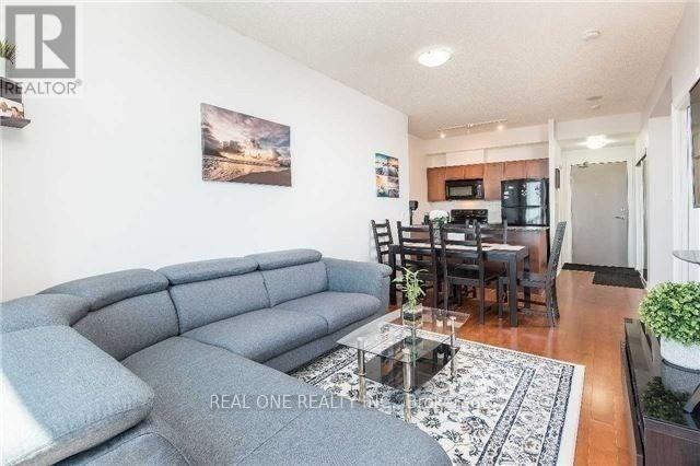 Photo du bâtiment - 3525-3525 Kariya Dr