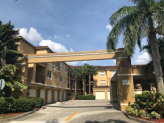 Foto del edificio - 741 N Pine Island Rd