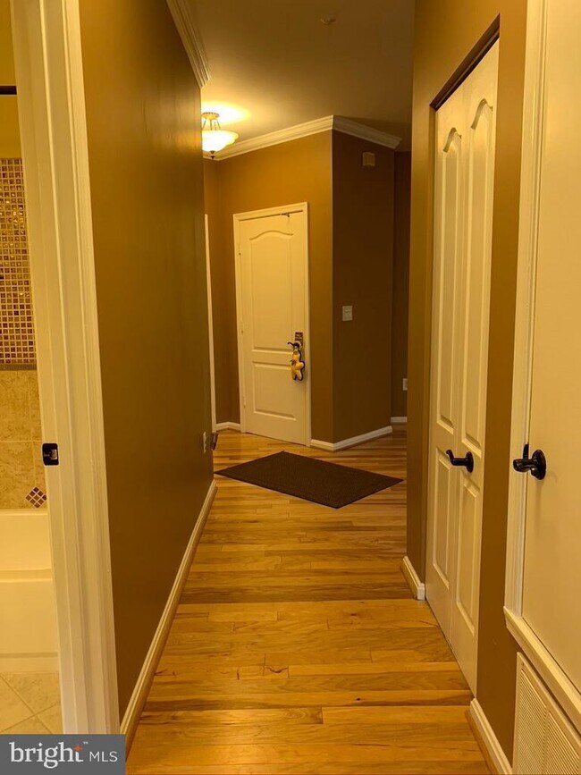 Foto del edificio - 7706 Haynes Point Way