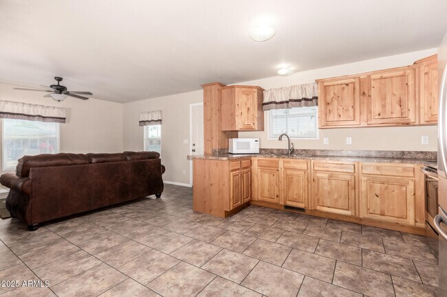 Foto del edificio - 2650 W Union Hills Dr