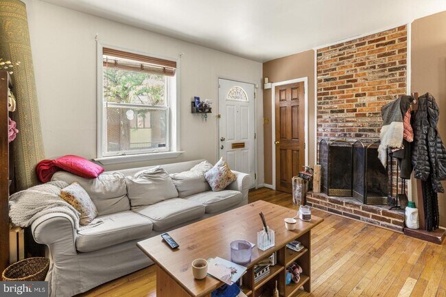 Foto del edificio - 1905 Rodman St