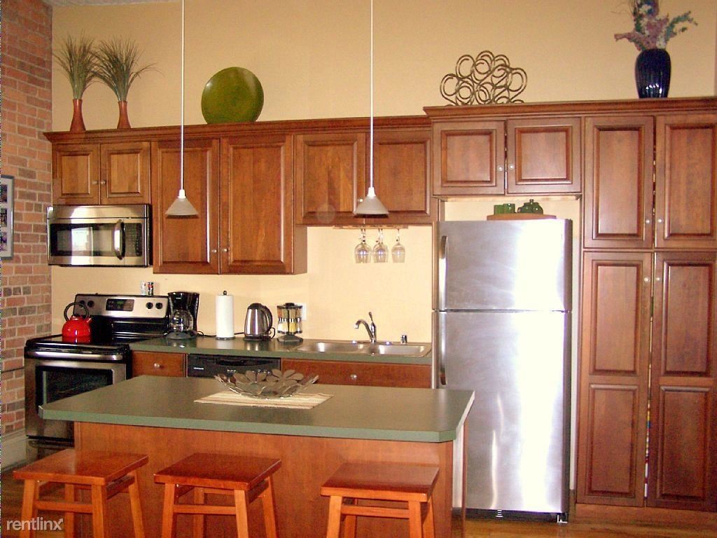 Foto del edificio - 1 br, 1 bath - 820 E 7th St