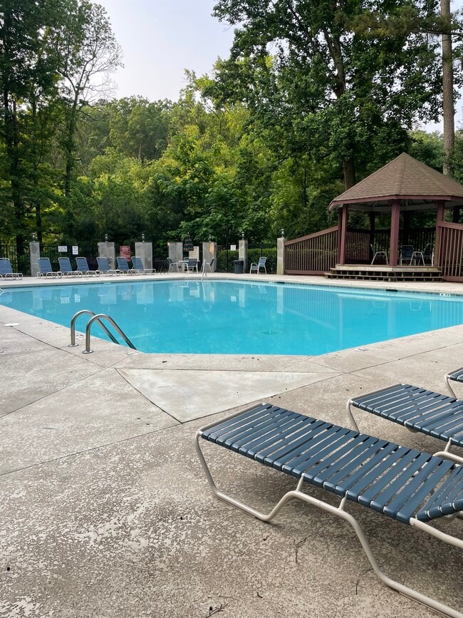 Building Photo - 909 Wentworth Ct
