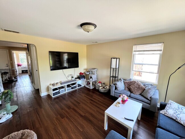 Foto del edificio - 7177 W Belden Ave