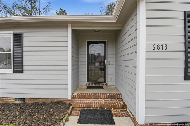 Foto del edificio - 6813 Foxton Ct