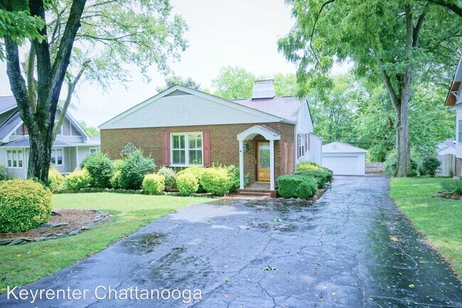 Foto del edificio - 3 br, 2 bath House - 104 Belvoir Ave