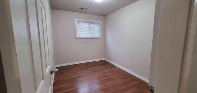 Photo du bâtiment - 2172-3002172 Quince St