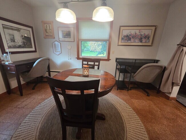 Foto del edificio - 880 Marshall Rd