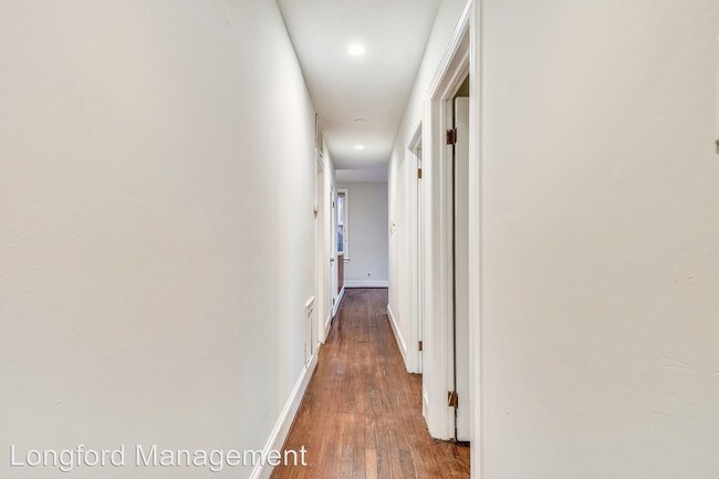 Foto del edificio - 719 G St SE