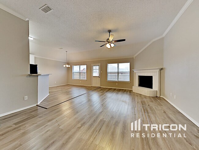 Building Photo - 700 Troxell Boulevard Rhome TX