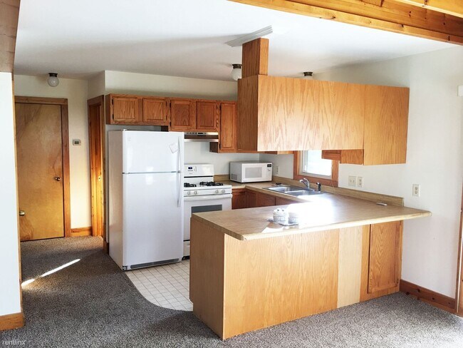 Building Photo - 3 br, 3 bath House - 12461 15 1/2 Mile Rd ...