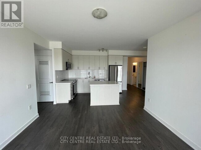 Building Photo - 4655 Metcalfe Ave