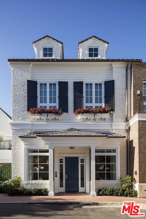 Foto del edificio - 15225 Palisades Village Ln