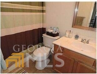 Foto del edificio - 2736 St Charles Ln NW