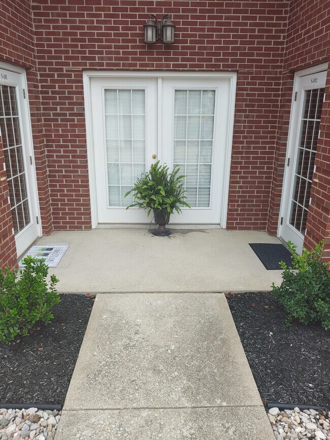 107 Manor Dr Unit 101, Bardstown, KY 40004 Condo for Rent in