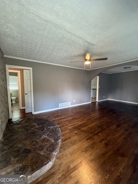 Building Photo - 1533 Pendley Dr