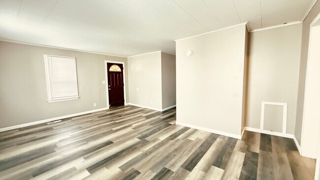 Photo - SPACIOUS…4 Bedroom 1 Bath House